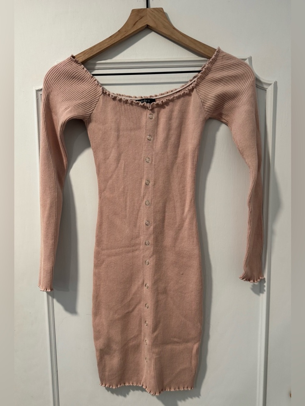 Privy Long Sleeve Scoop Neck Ribbed Pink Bodycon Dress w Faux Snaps Size M